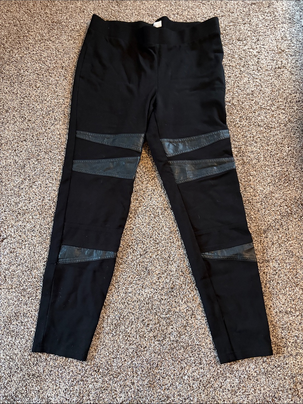 Two by Vince Camuto Black Leggings with Faux Leather Panels